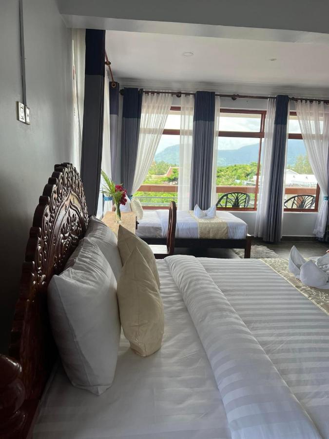 Hotel The Moon Kampot Boutique Zewnętrze zdjęcie