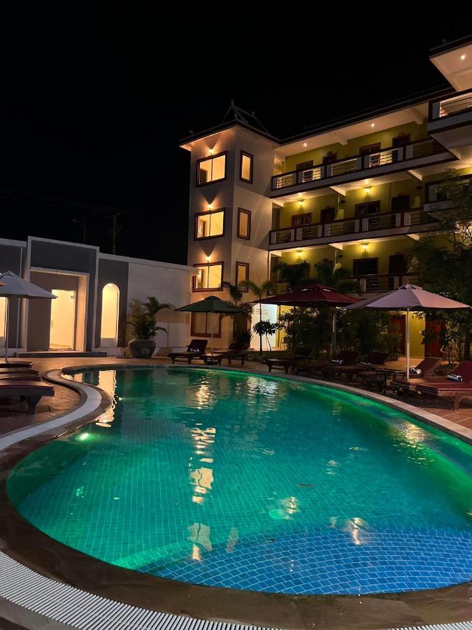 Hotel The Moon Kampot Boutique Zewnętrze zdjęcie