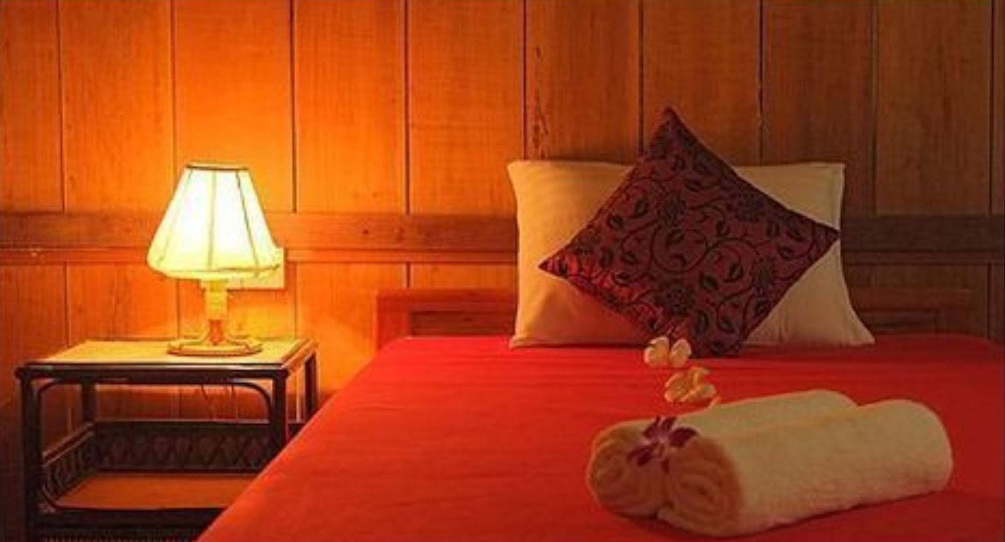 Hotel The Moon Kampot Boutique Zewnętrze zdjęcie